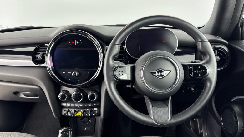 MINI Hatchback 135kW Cooper S Level 2 33kWh 3dr Auto Electric Hatchback